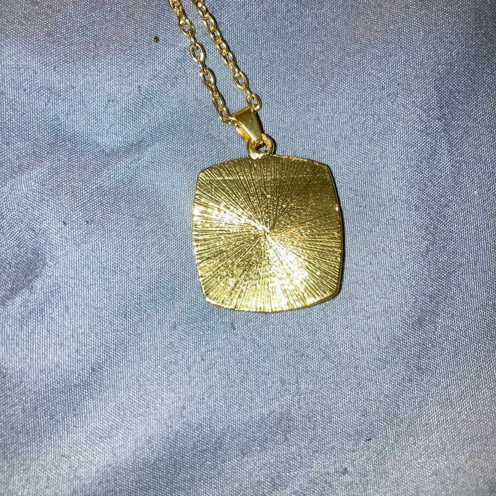 San Francisco 49ers Gold-Tone Fortune Pendant Necklace - Picture 4 of 4